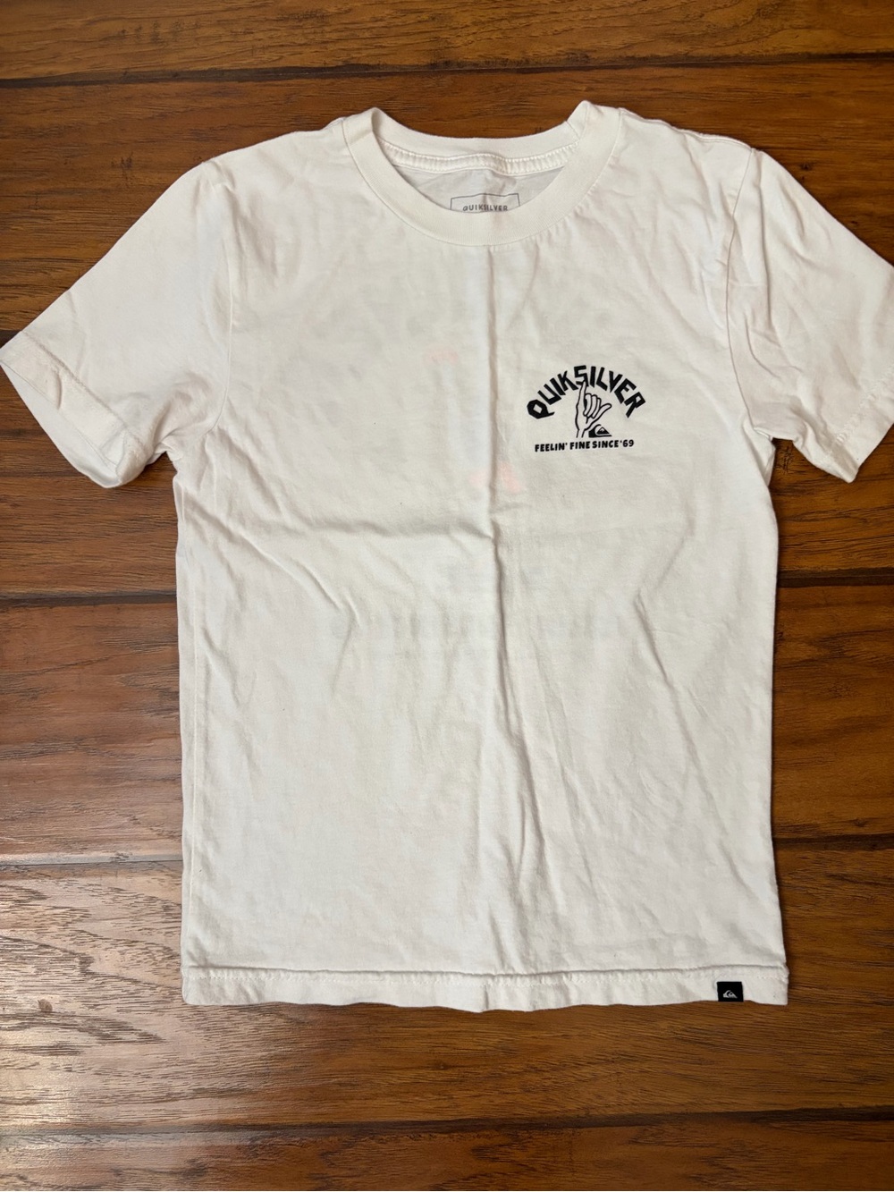 Quiksilver White Tee with Black Chest Graphic - Biys Size Small